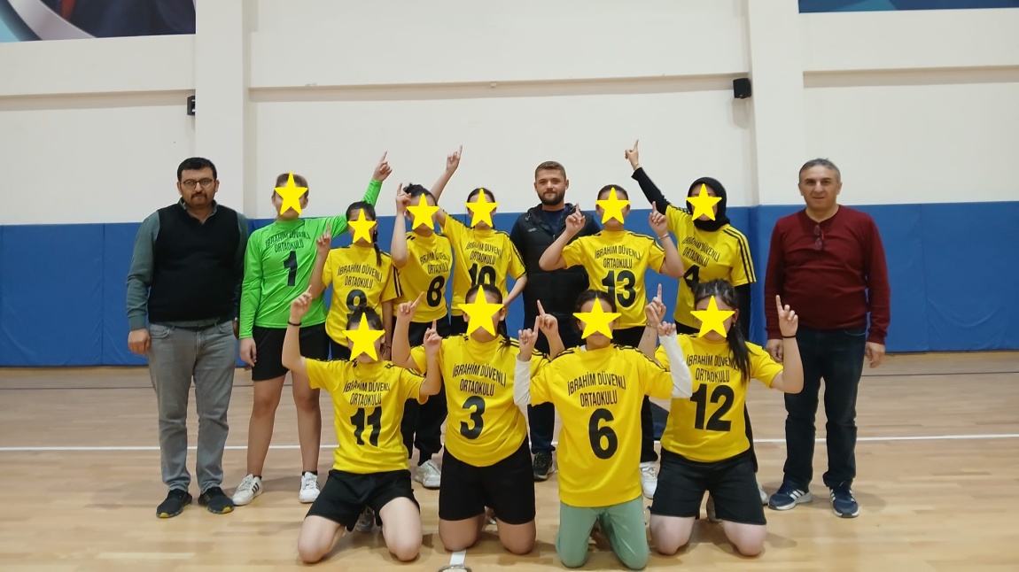 Futsal Kız ve Erkek Kategorisinde İlçemizde 1. Olduk